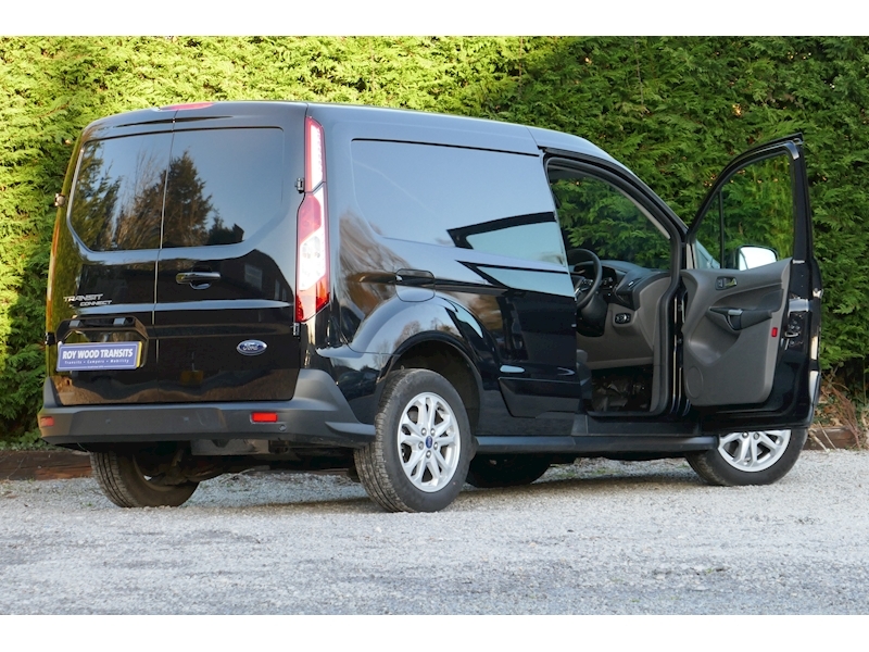 Ford Transit Connect image 15