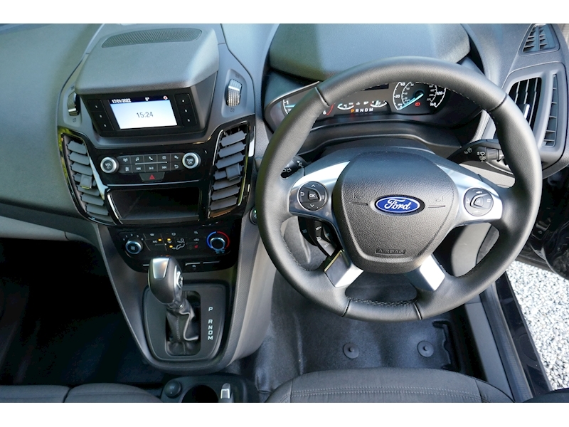 Ford Transit Connect image 36