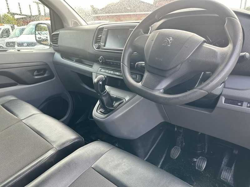 Peugeot 1.6 BlueHDi 1000 Professional Fridge van