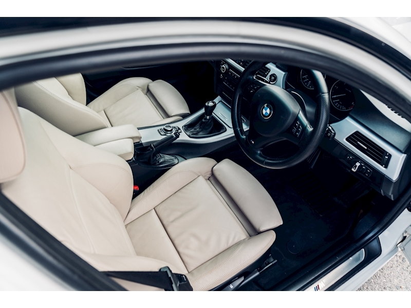 BMW 3 Series 320D M Sport Business Edition Touring Estate 2.0 Manual Diesel