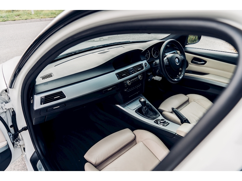 BMW 3 Series 320D M Sport Business Edition Touring Estate 2.0 Manual Diesel