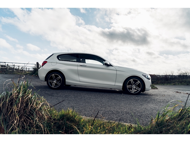 BMW 1 Series 116I Sport Hatchback 1.6 Manual Petrol