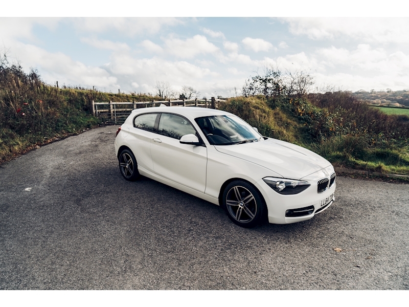 BMW 1 Series 116I Sport Hatchback 1.6 Manual Petrol