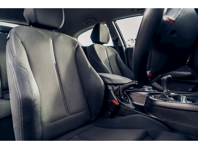 BMW 1 Series 116I Sport Hatchback 1.6 Manual Petrol