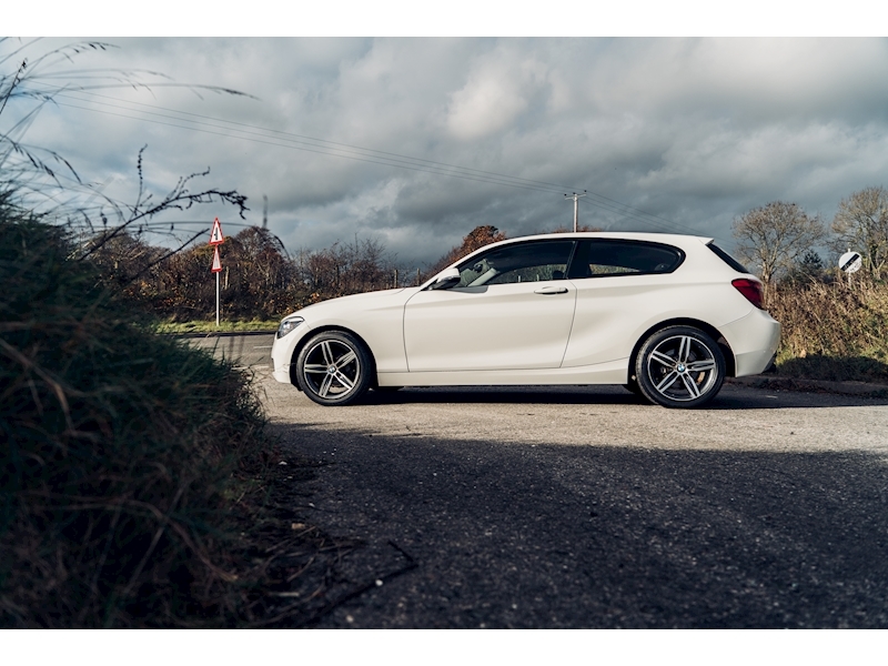 BMW 1 Series 116I Sport Hatchback 1.6 Manual Petrol