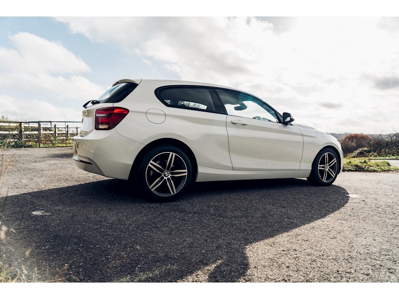 BMW 1 Series 116I Sport Hatchback 1.6 Manual Petrol