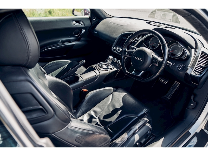 Audi R8 Quattro Coupe 4.2 Semi Auto Petrol