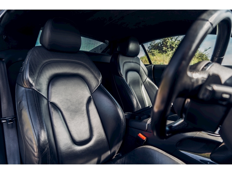 Audi R8 Quattro Coupe 4.2 Semi Auto Petrol