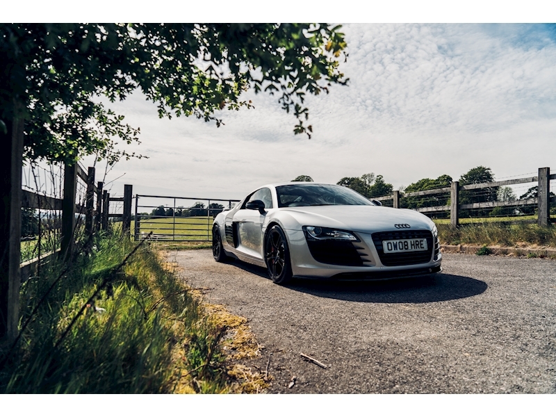 Audi R8 Quattro Coupe 4.2 Semi Auto Petrol