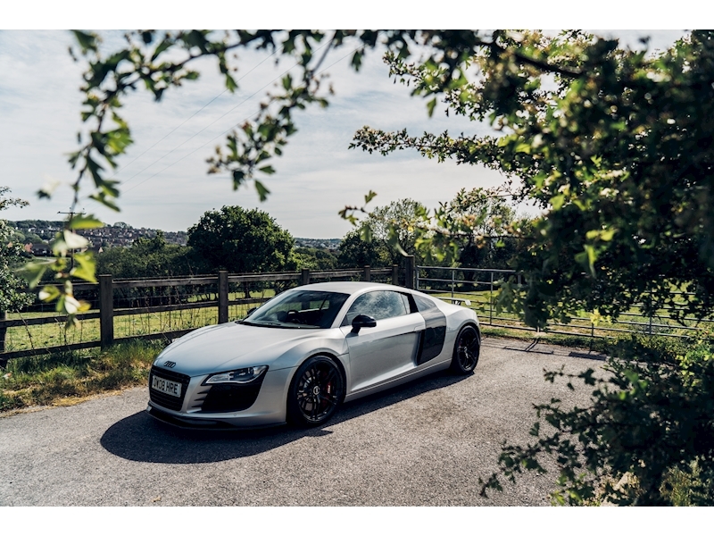 Audi R8 Quattro Coupe 4.2 Semi Auto Petrol