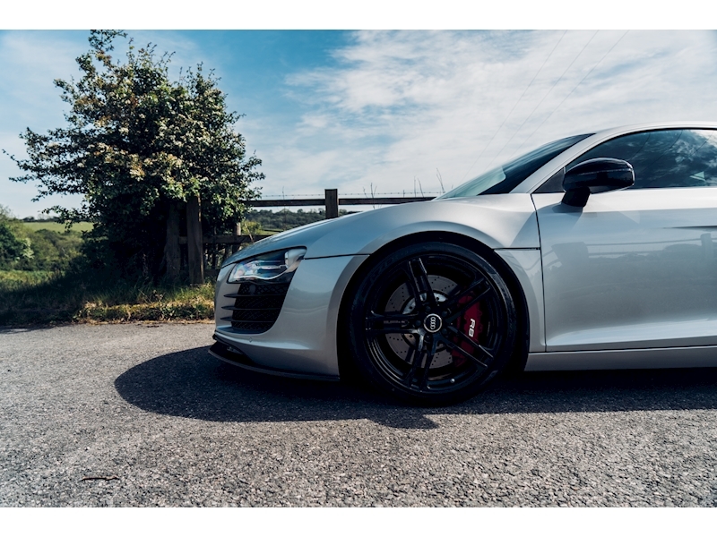 Audi R8 Quattro Coupe 4.2 Semi Auto Petrol