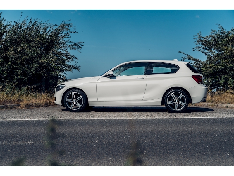 BMW 1 Series 114D Sport Hatchback 1.6 Manual Diesel