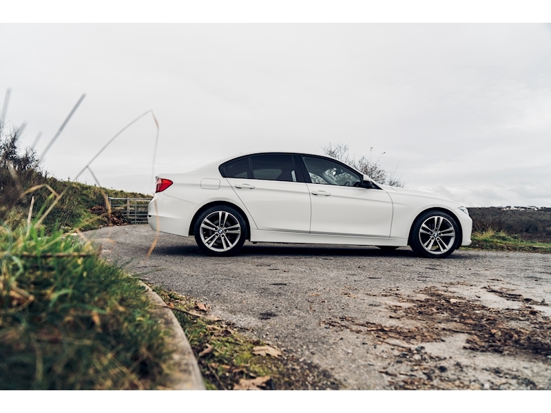 BMW 3 Series 320D Sport Saloon 2.0 Manual Diesel