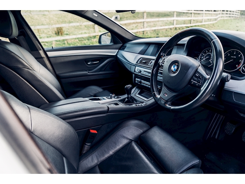 BMW 5 Series 520D M Sport Touring Estate 2.0 Manual Diesel