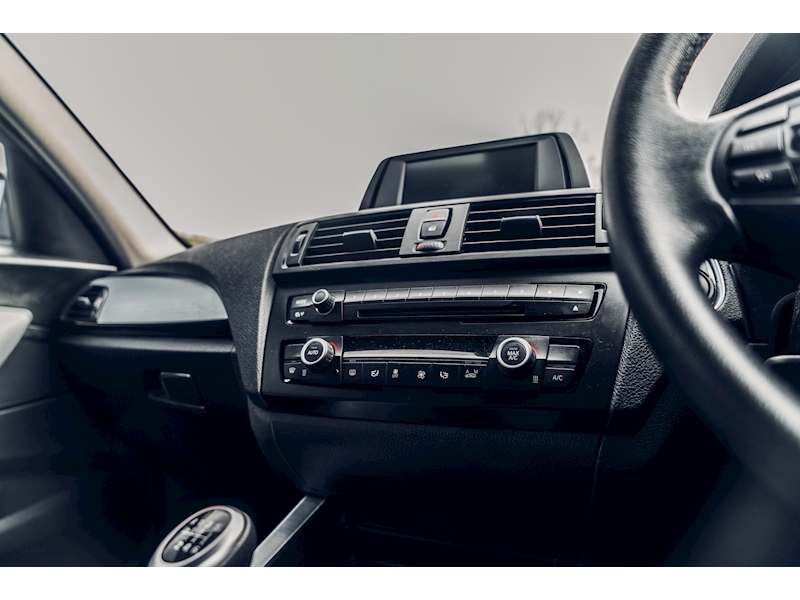 BMW 1 Series 120D Se Hatchback 2.0 Manual Diesel