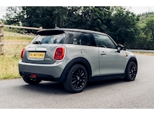 Mini Cooper D Hatchback 1.5 Manual Diesel