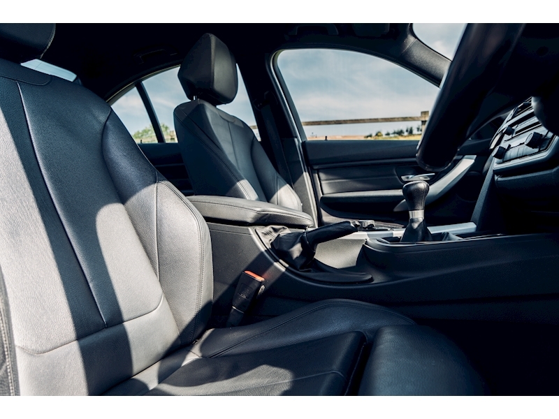 BMW 3 Series 320d M Sport Saloon Saloon 2.0 Manual Diesel