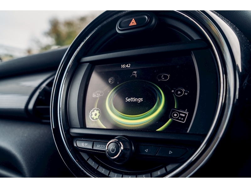 MINI Hatch Cooper D 3-Door Hatch Hatchback 1.5 Manual Diesel