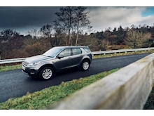 2.0 TD4 SE SUV 5dr Diesel Auto 4WD (s/s) (180 ps)