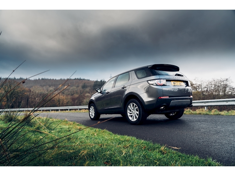 Land Rover 2.0 TD4 SE SUV 5dr Diesel Auto 4WD (s/s) (180 ps)