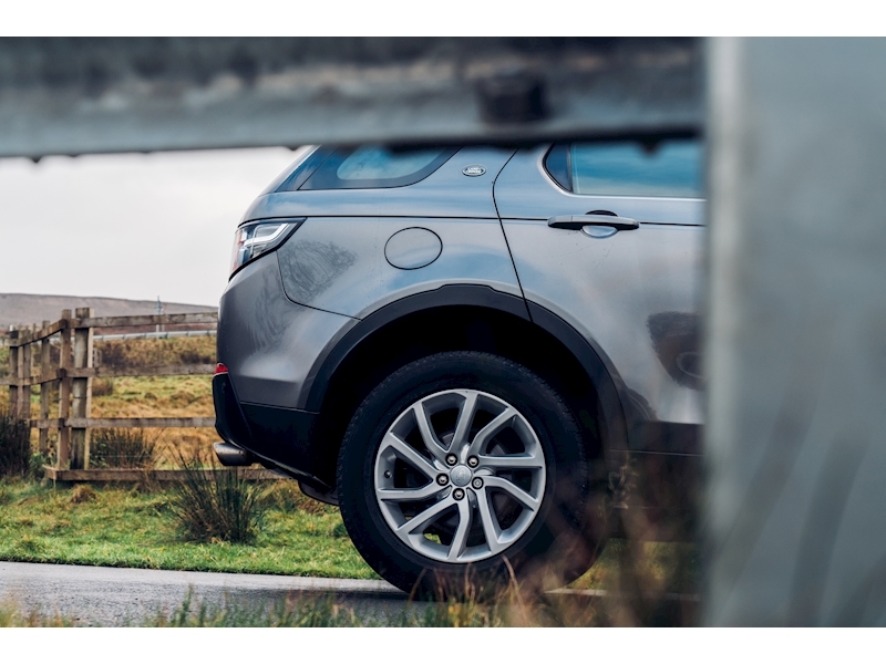 Land Rover 2.0 TD4 SE SUV 5dr Diesel Auto 4WD (s/s) (180 ps)