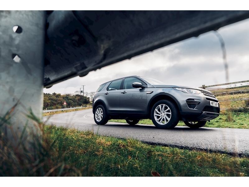 Land Rover 2.0 TD4 SE SUV 5dr Diesel Auto 4WD (s/s) (180 ps)