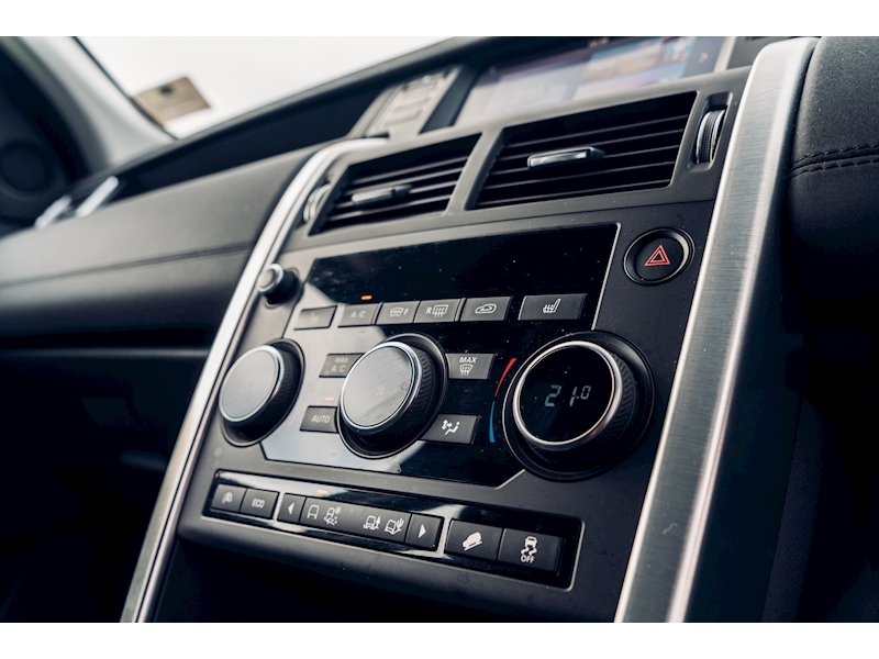 Land Rover 2.0 TD4 SE SUV 5dr Diesel Auto 4WD (s/s) (180 ps)