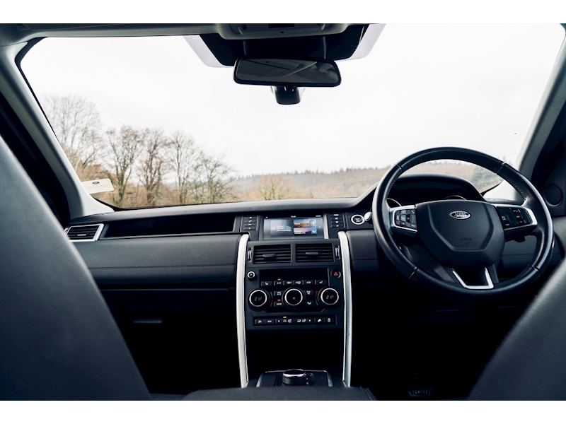 Land Rover 2.0 TD4 SE SUV 5dr Diesel Auto 4WD (s/s) (180 ps)