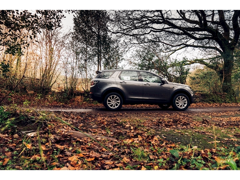 Land Rover 2.0 TD4 SE SUV 5dr Diesel Auto 4WD (s/s) (180 ps)