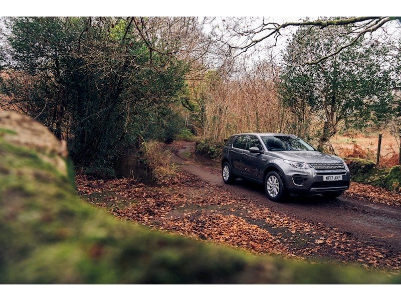 Land Rover 2.0 TD4 SE SUV 5dr Diesel Auto 4WD (s/s) (180 ps)