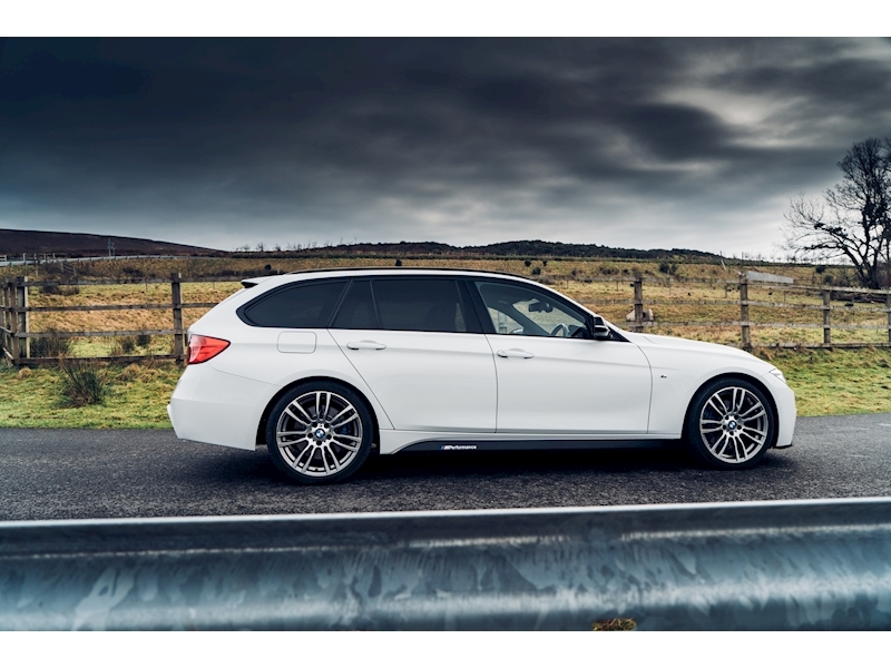 BMW 2.0 320d M Sport Touring 5dr Diesel Automatic (s/s) (127 g/km, 184 bhp)