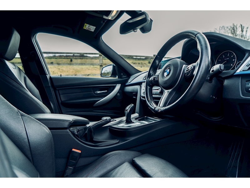 BMW 2.0 320d M Sport Touring 5dr Diesel Automatic (s/s) (127 g/km, 184 bhp)