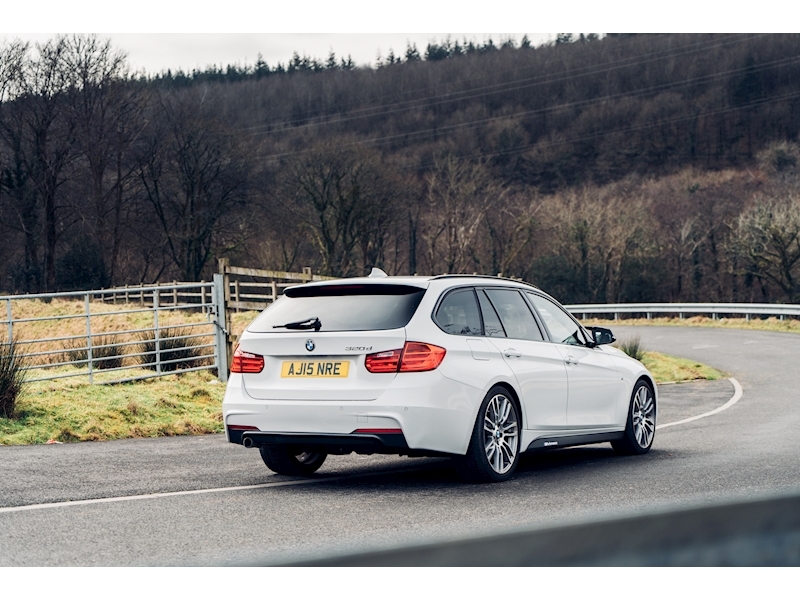 BMW 2.0 320d M Sport Touring 5dr Diesel Automatic (s/s) (127 g/km, 184 bhp)
