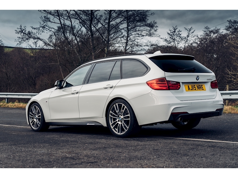 BMW 2.0 320d M Sport Touring 5dr Diesel Automatic (s/s) (127 g/km, 184 bhp)