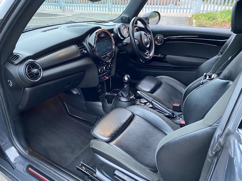 MINI 2.0 Cooper SD Hatchback 3dr Diesel (s/s) (170 ps)