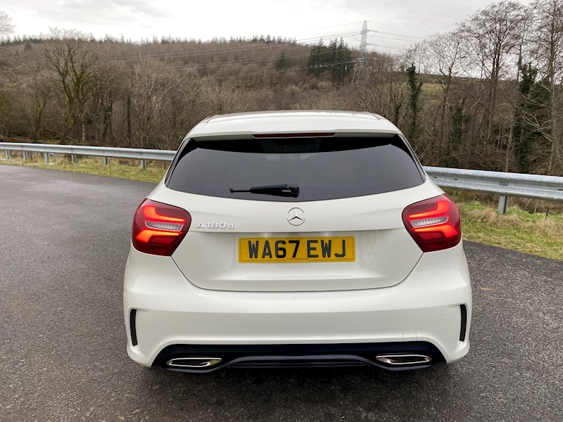 Mercedes-Benz 1.5 A180d AMG Line (Premium Plus) Hatchback 5dr Diesel (s/s) (109 ps)