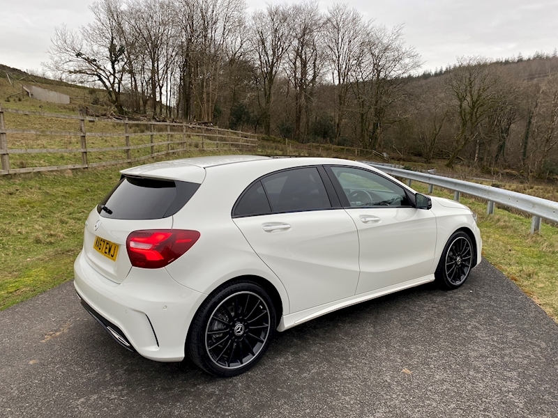 Mercedes-Benz 1.5 A180d AMG Line (Premium Plus) Hatchback 5dr Diesel (s/s) (109 ps)