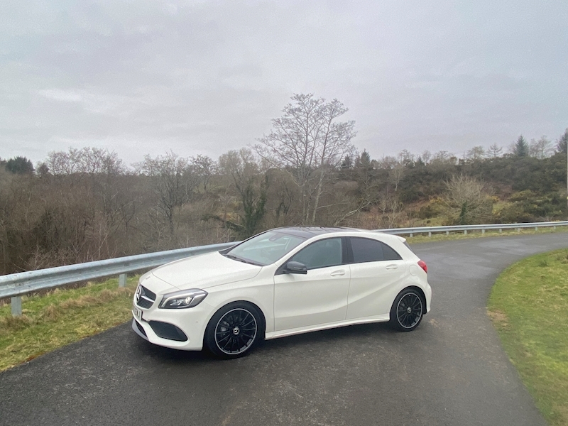 Mercedes-Benz 1.5 A180d AMG Line (Premium Plus) Hatchback 5dr Diesel (s/s) (109 ps)