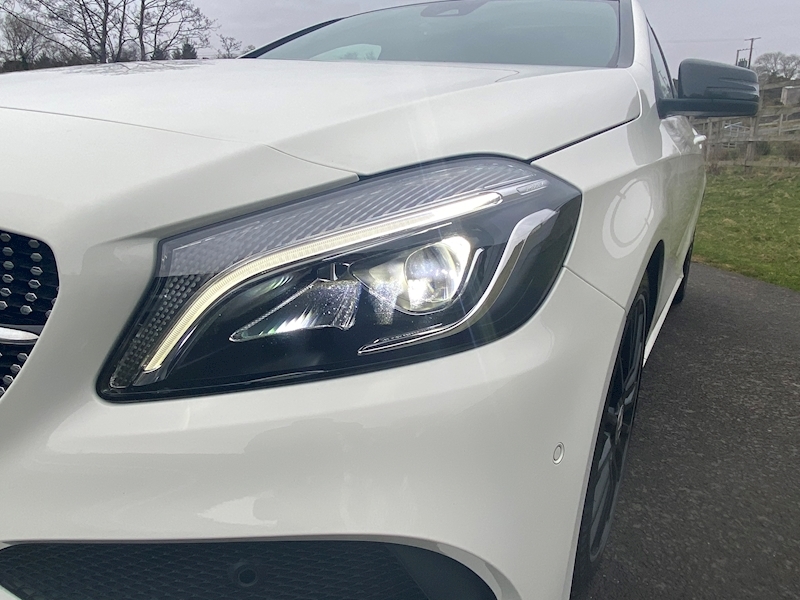 Mercedes-Benz 1.5 A180d AMG Line (Premium Plus) Hatchback 5dr Diesel (s/s) (109 ps)