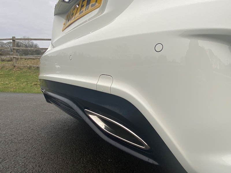 Mercedes-Benz 1.5 A180d AMG Line (Premium Plus) Hatchback 5dr Diesel (s/s) (109 ps)