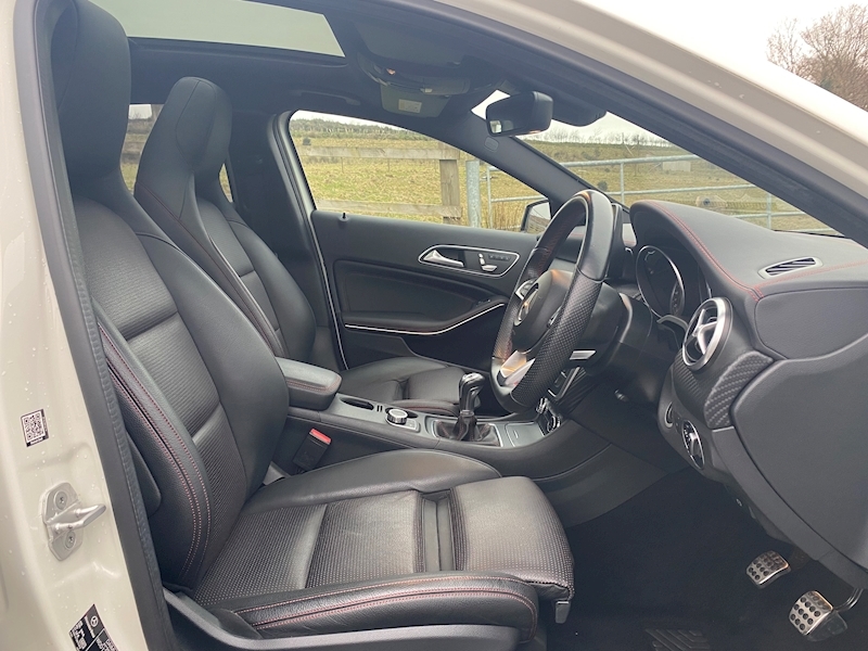 Mercedes-Benz 1.5 A180d AMG Line (Premium Plus) Hatchback 5dr Diesel (s/s) (109 ps)