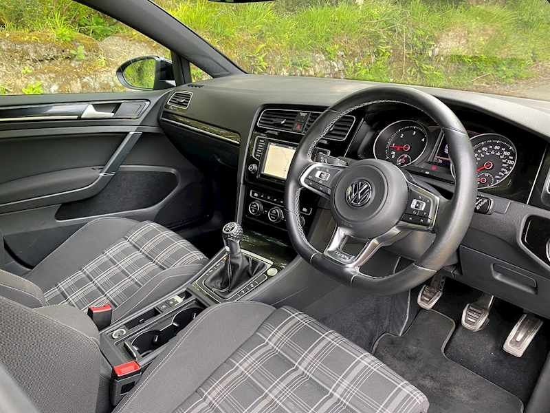 Volkswagen Golf Gtd 2.0 5dr Hatchback Manual Diesel