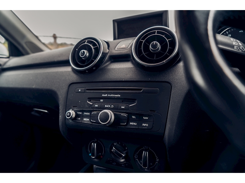 Audi A1 Tfsi Sport Hatchback 1.4 Manual Petrol