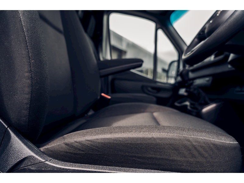 Mercedes-Benz 3.0 319 CDi V6 Panel Van 5dr Diesel RWD L3 H2 EU6 (s/s) (190 ps)