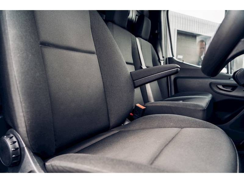 Mercedes-Benz 3.0 319 CDi V6 Panel Van 5dr Diesel RWD L3 H2 EU6 (s/s) (190 ps)