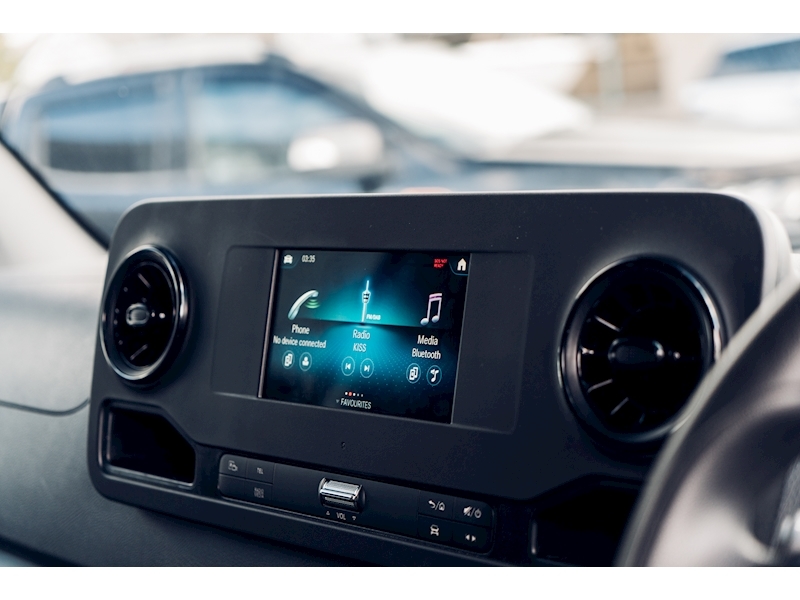 Mercedes-Benz 3.0 319 CDi V6 Panel Van 5dr Diesel RWD L3 H2 EU6 (s/s) (190 ps)