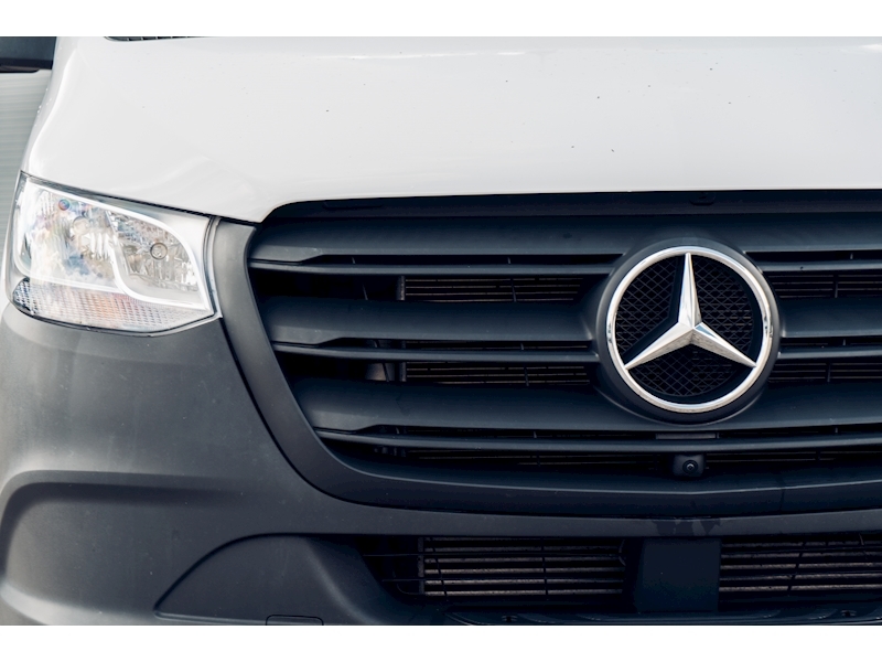 Mercedes-Benz 3.0 319 CDi V6 Panel Van 5dr Diesel RWD L3 H2 EU6 (s/s) (190 ps)