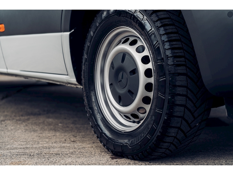 Mercedes-Benz 3.0 319 CDi V6 Panel Van 5dr Diesel RWD L3 H2 EU6 (s/s) (190 ps)