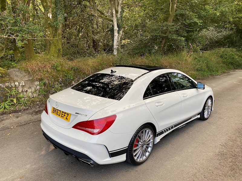 Mercedes-Benz 2.0 CLA45 AMG Coupe 4dr Petrol Speedshift DCT 4MATIC (165 g/km, 360 bhp)