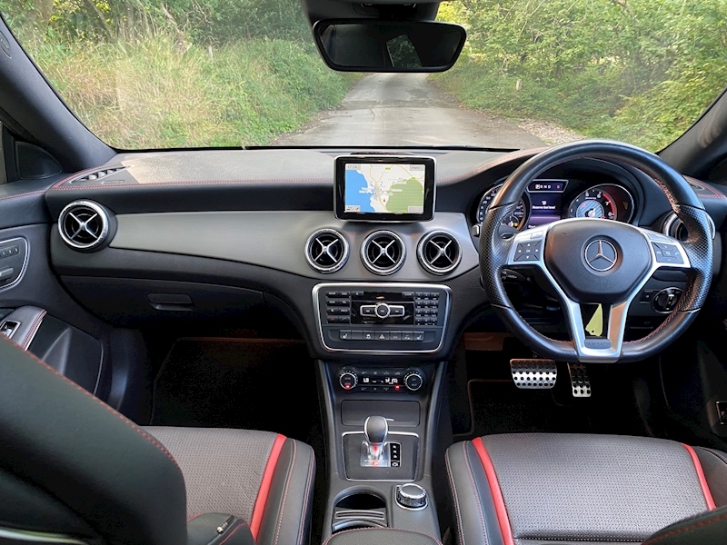 Mercedes-Benz 2.0 CLA45 AMG Coupe 4dr Petrol Speedshift DCT 4MATIC (165 g/km, 360 bhp)